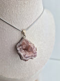 Roze Amethist geode ketting 1