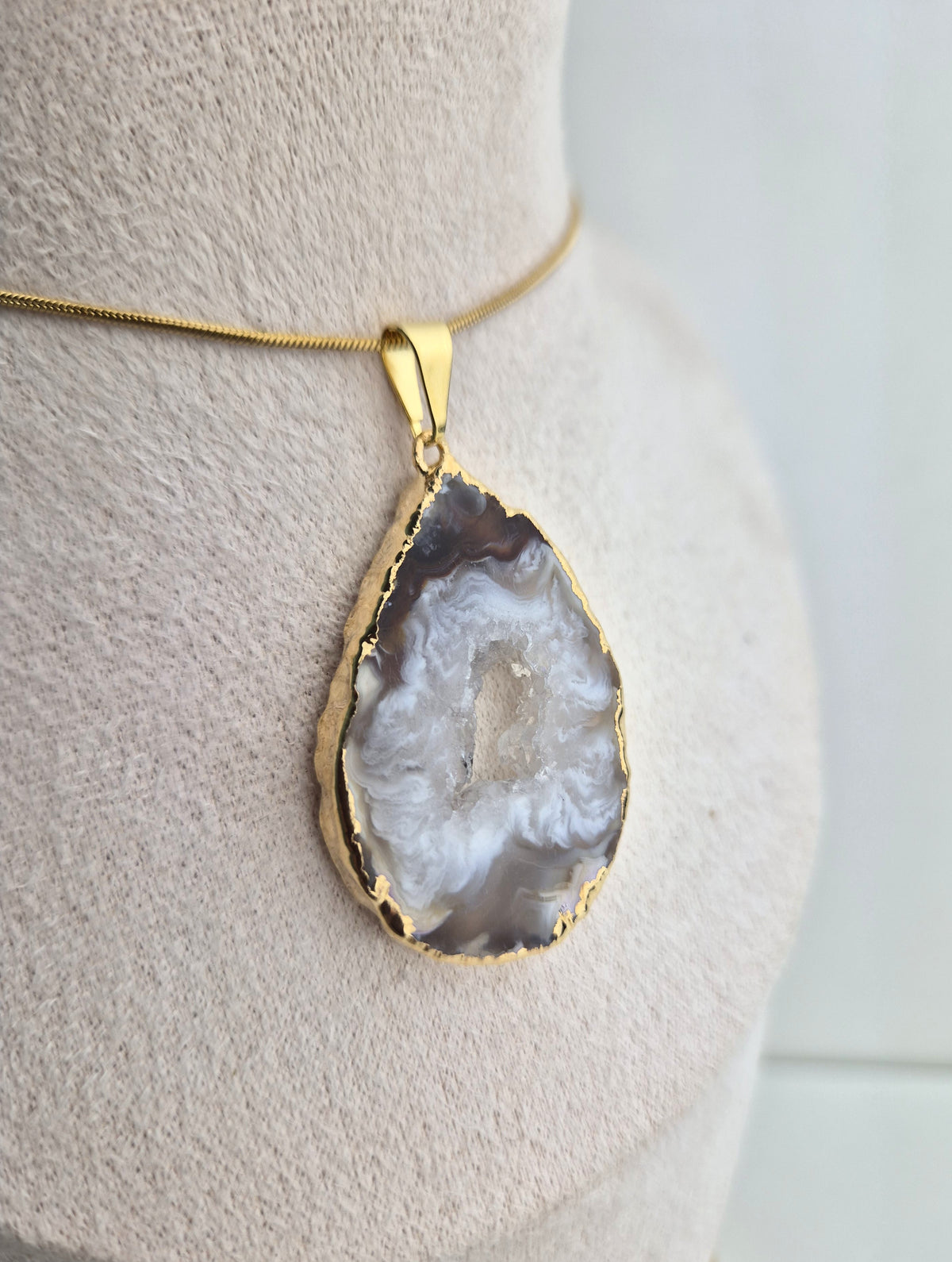 Agaat geode goud ketting 1